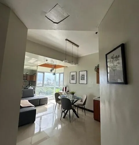 Stunning Flat In Alabang * Manila