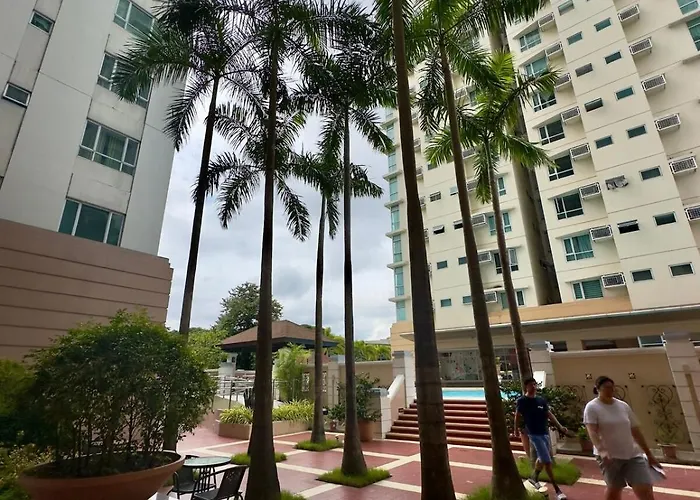 Stunning Flat In Alabang * Manila