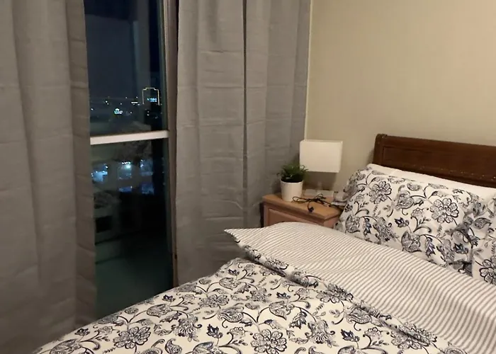 Stunning Flat In Alabang Apartment *
